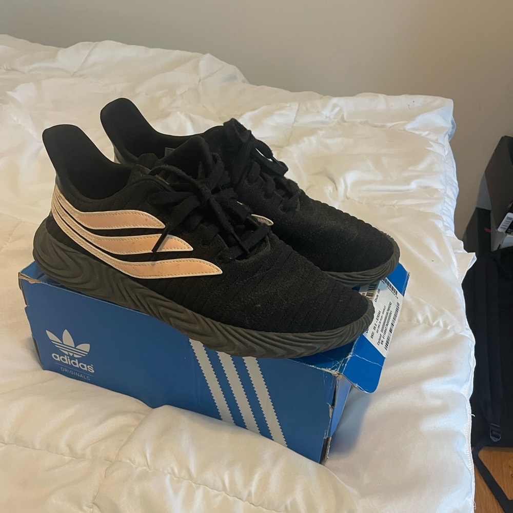 Adidas Sneakers In Great Condition